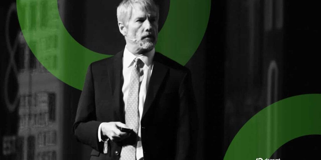 Кантр знизив цільову ціну стратегії на 59%, проте залишається “середньостроково оптимістичним” щодо біткоїн-гіганта.